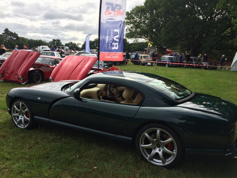 Darling Buds Car show 2017