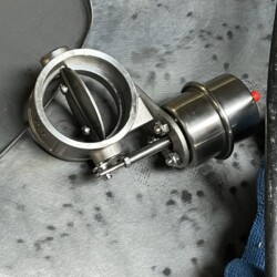 exhaust valve