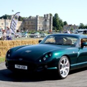 Leeds Castle motors by the moat 2024